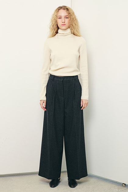 [마마무 휘인,ITZY 유나,이유리 착용] wool stripe pants (dark gray)
